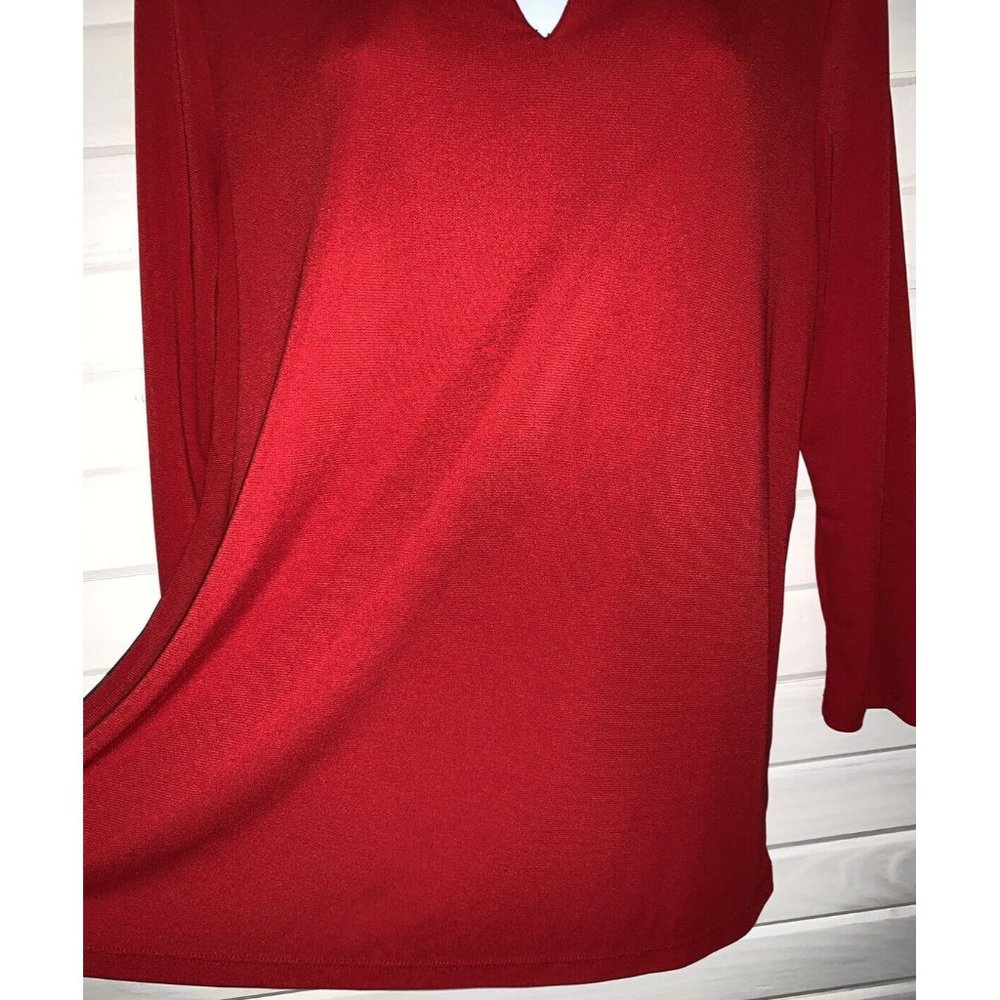 Talbots Sz MEDIUM Red Liquid Knit Career Easy Care Keyhole Neck Top EUC - Picture 5 of 8